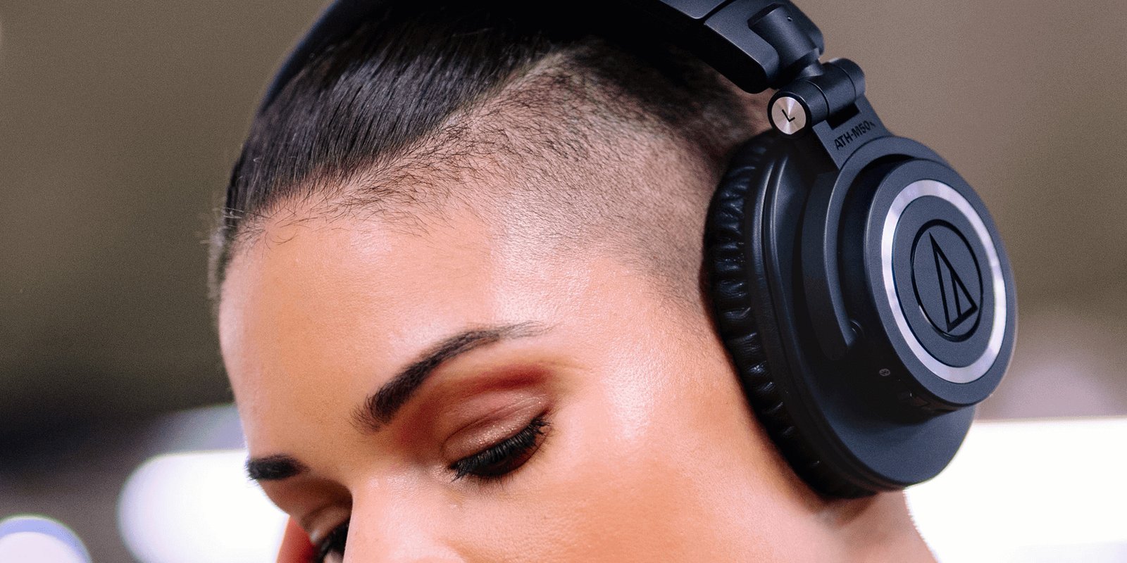Audio-Technica ATH-M50XBT on DJ LAB website Lebanon UAE