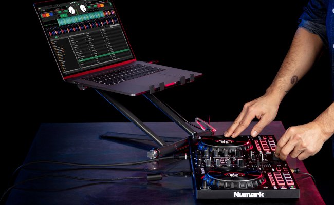 Numark Mixtrack Platinum FX on DJ LAB website Lebanon UAE