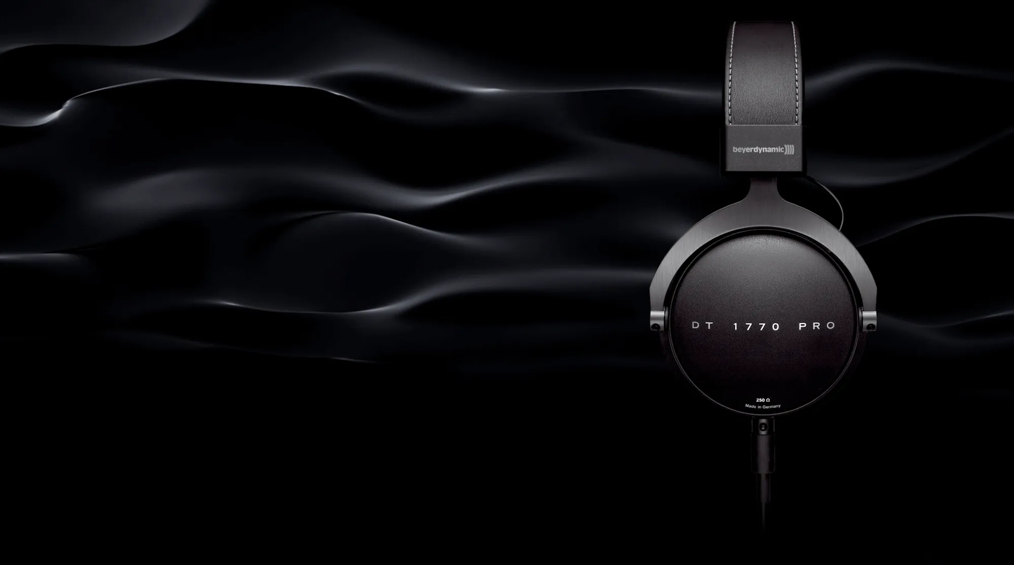 Beyerdynamic DT 1770 PRO on DJ LAB website Lebanon UAE