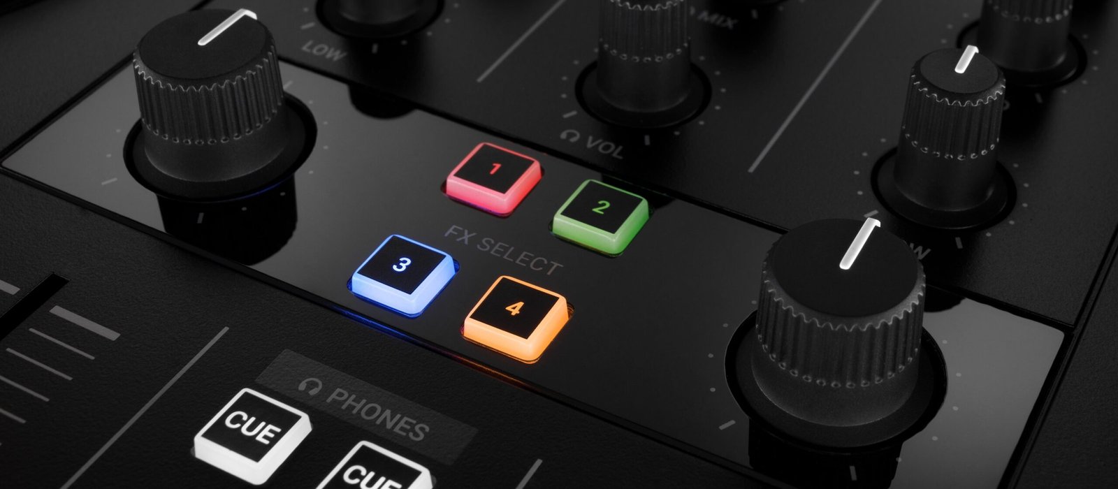 TRAKTOR KONTROL S2 MK3 on DJ LAB website Lebanon UAE