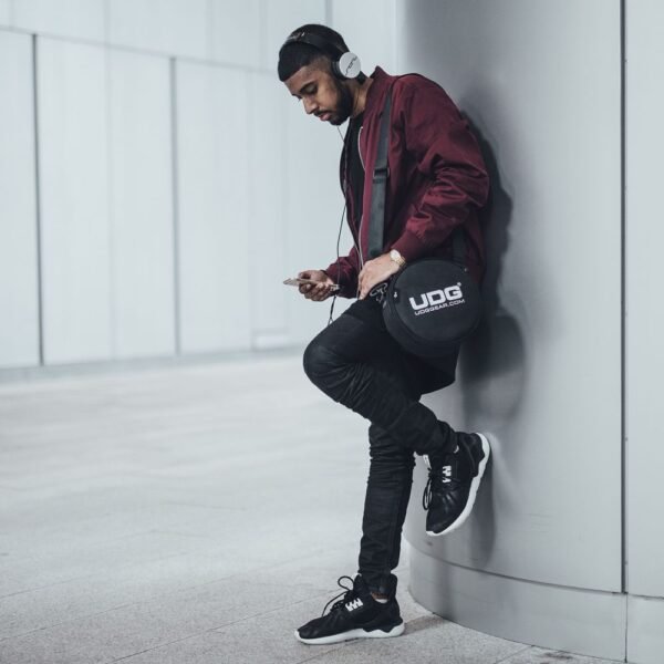 UDG Headphones case ON DJ LAB WEBSITE UAE LEBANON