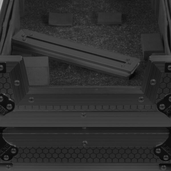 U91075BL UDG Ultimate Flight Case Pioneer XDJ-RX3 Blk Plus (L&W) on dj lab website lebanon uae