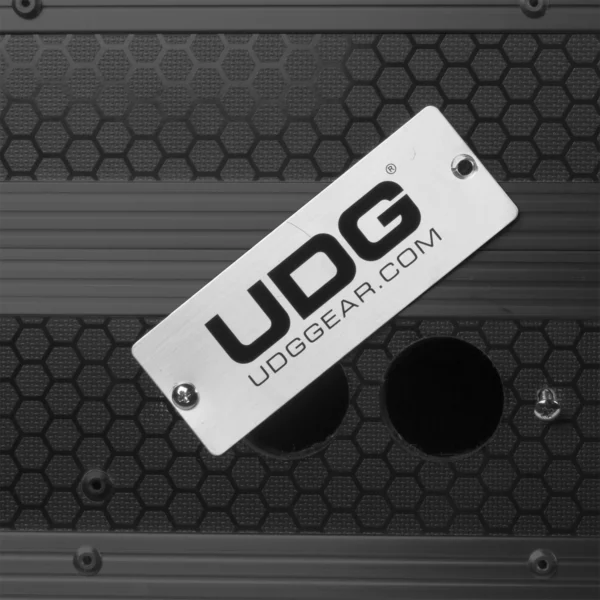 UDG Ultimate Flight Case Multi Format Turntable Black MK2 Plus (Trolley & Wheels) - Image 14